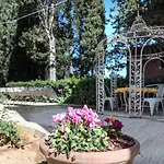 Casa Del Priore Usigliano